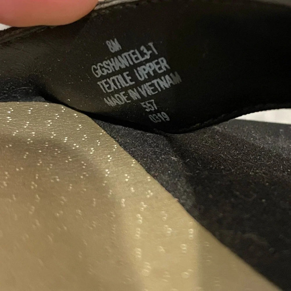 G by Guess Open Toe Ankle Strap Black 3” Heels Size 8M - Picture 7 of 13